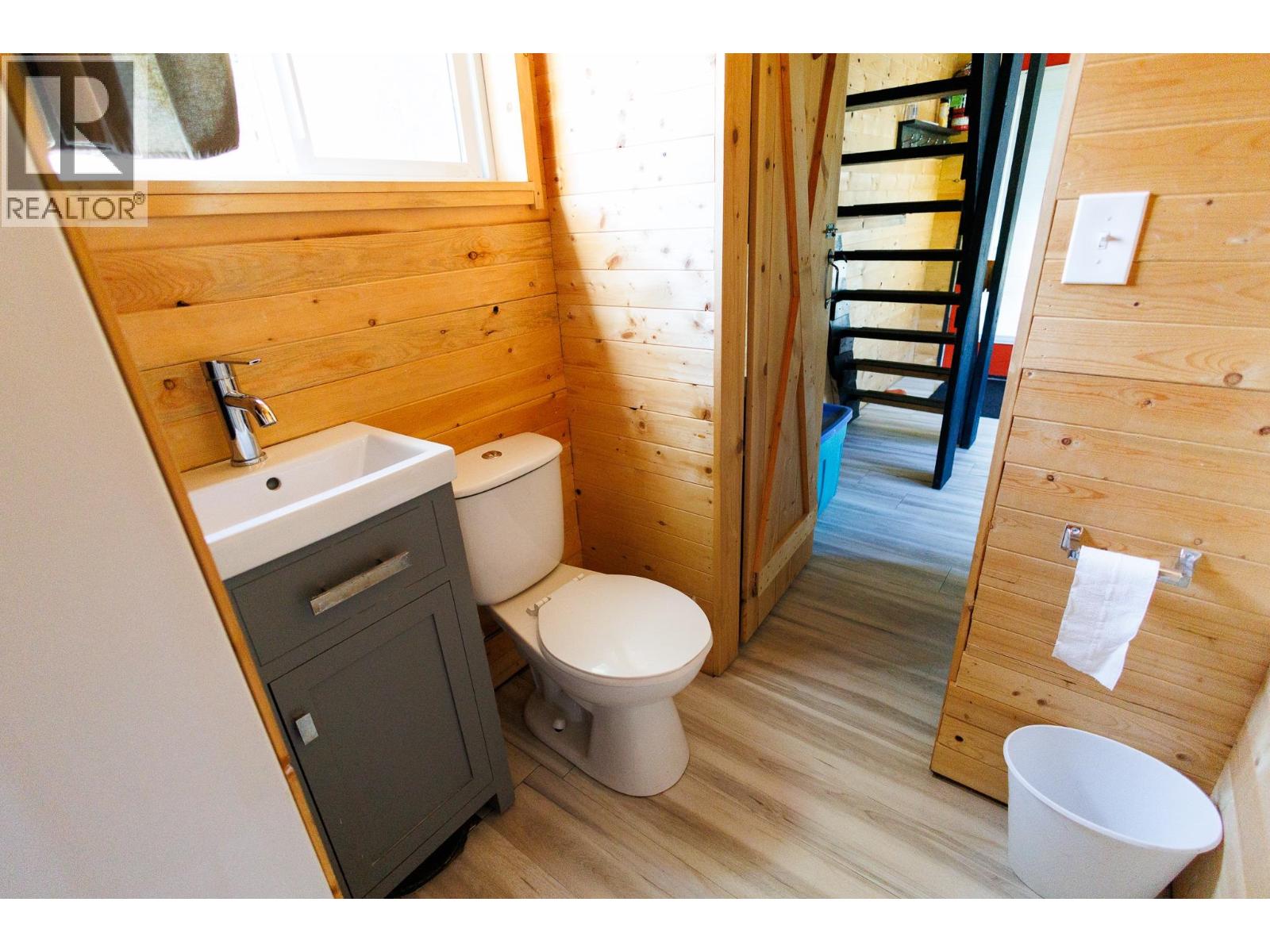 20519 16 Highway Property Photo 33