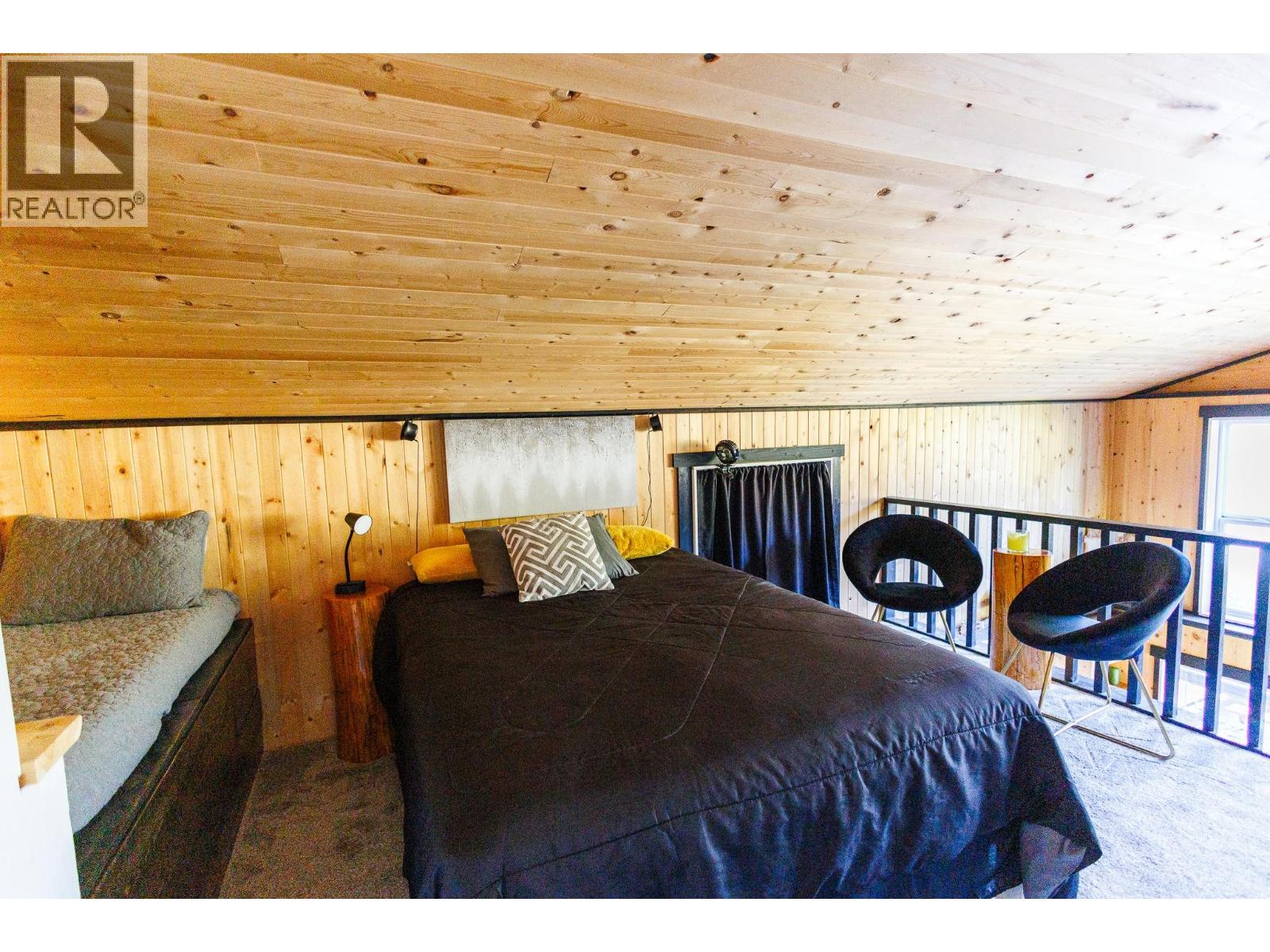 20519 16 Highway Property Photo 34