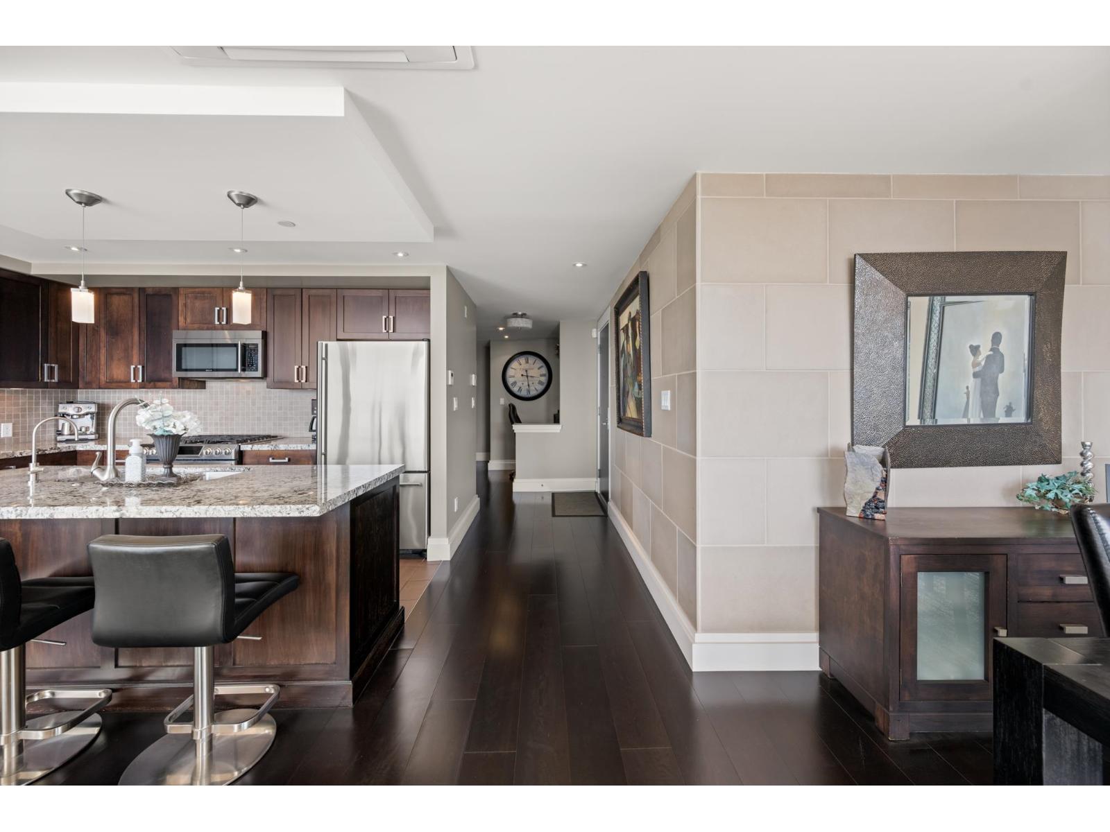 201 15097 Marine Drive Property Photo 9