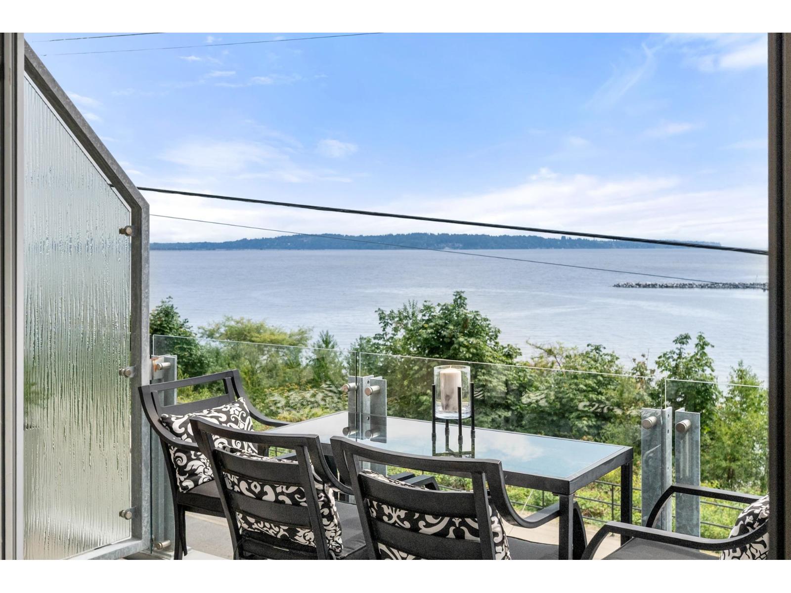 201 15097 Marine Drive Property Photo 17