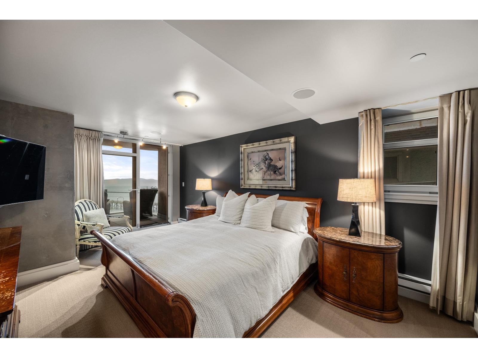 201 15097 Marine Drive Property Photo 22