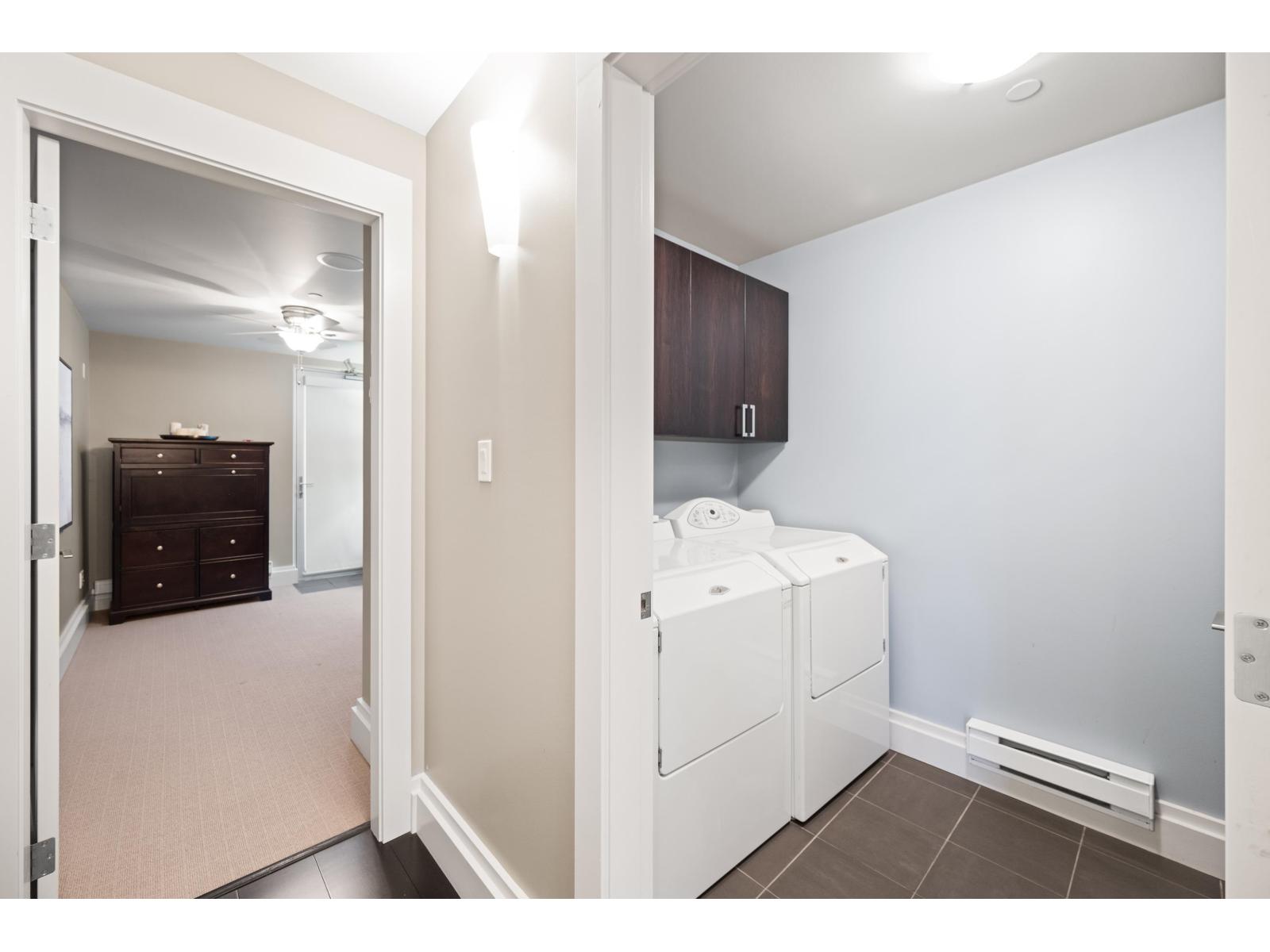 201 15097 Marine Drive Property Photo 29