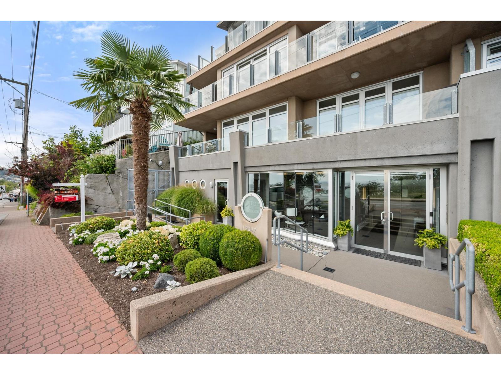 201 15097 Marine Drive Property Photo 33