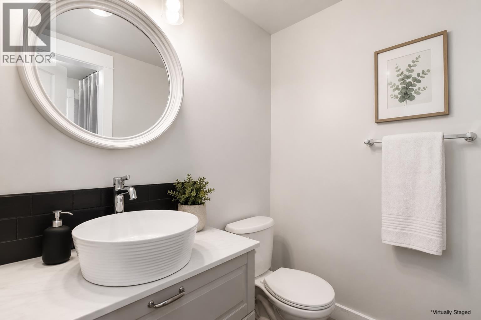205 7330 Arbutus Street Property Photo 4