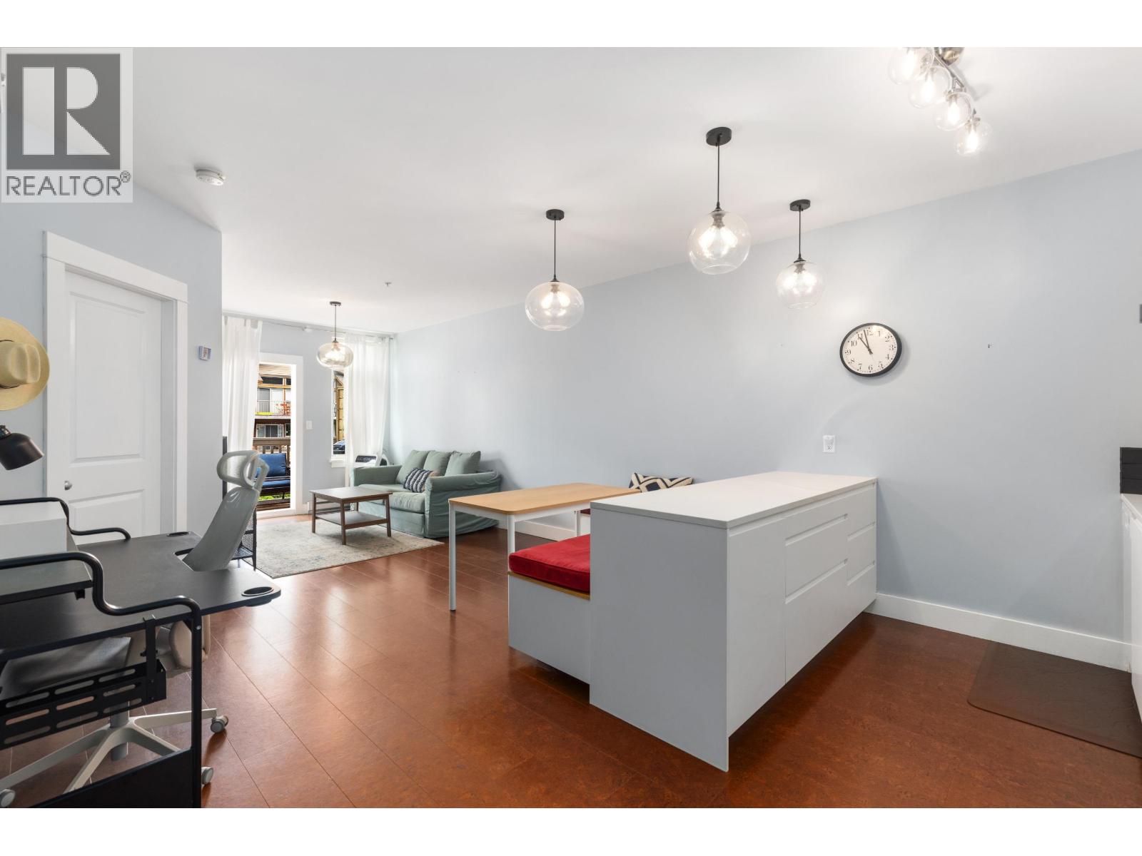 205 7330 Arbutus Street Property Photo 10