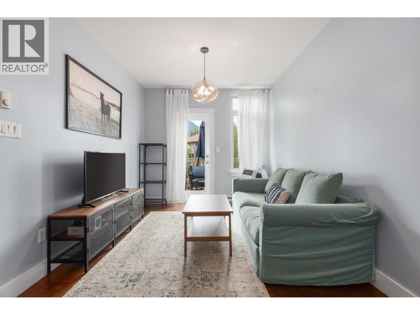 205 7330 Arbutus Street Property Photo 11