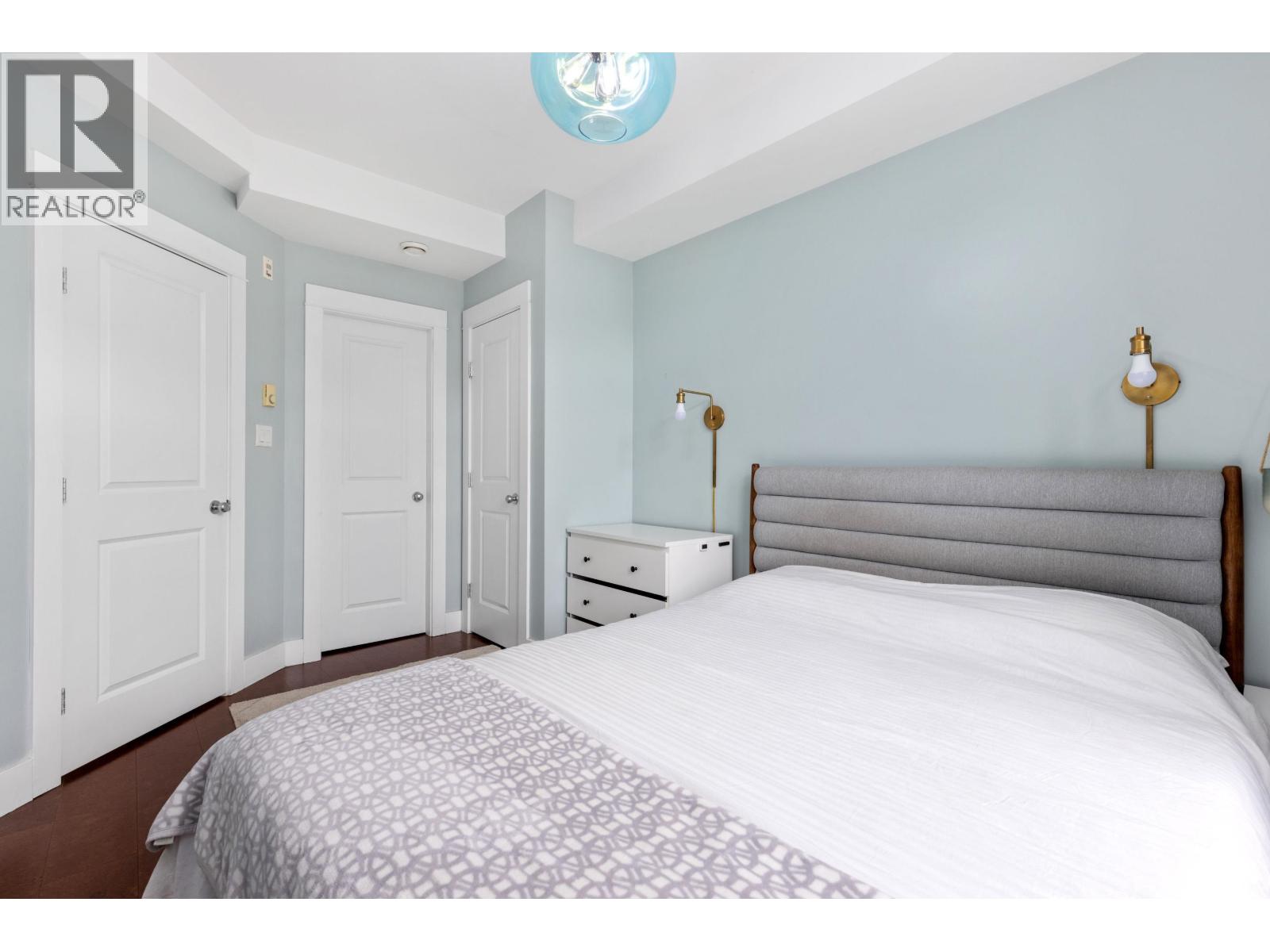 205 7330 Arbutus Street Property Photo 17