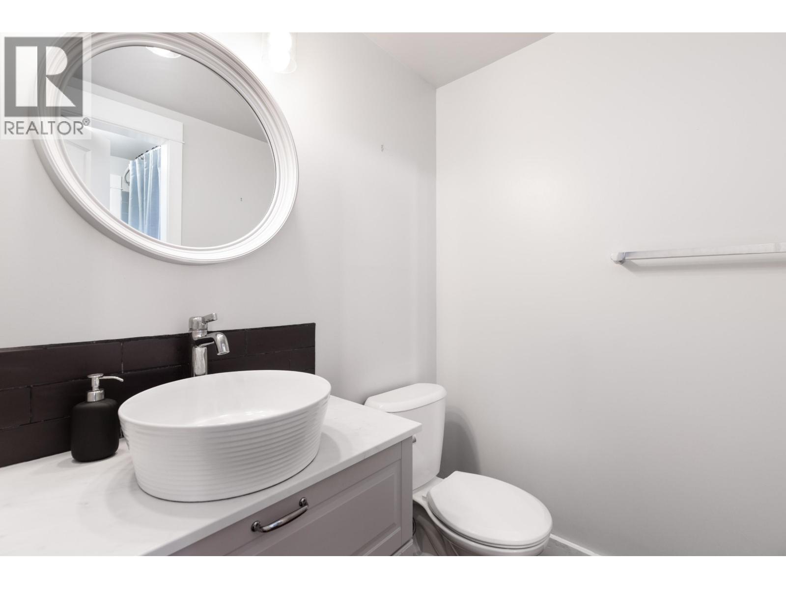 205 7330 Arbutus Street Property Photo 18