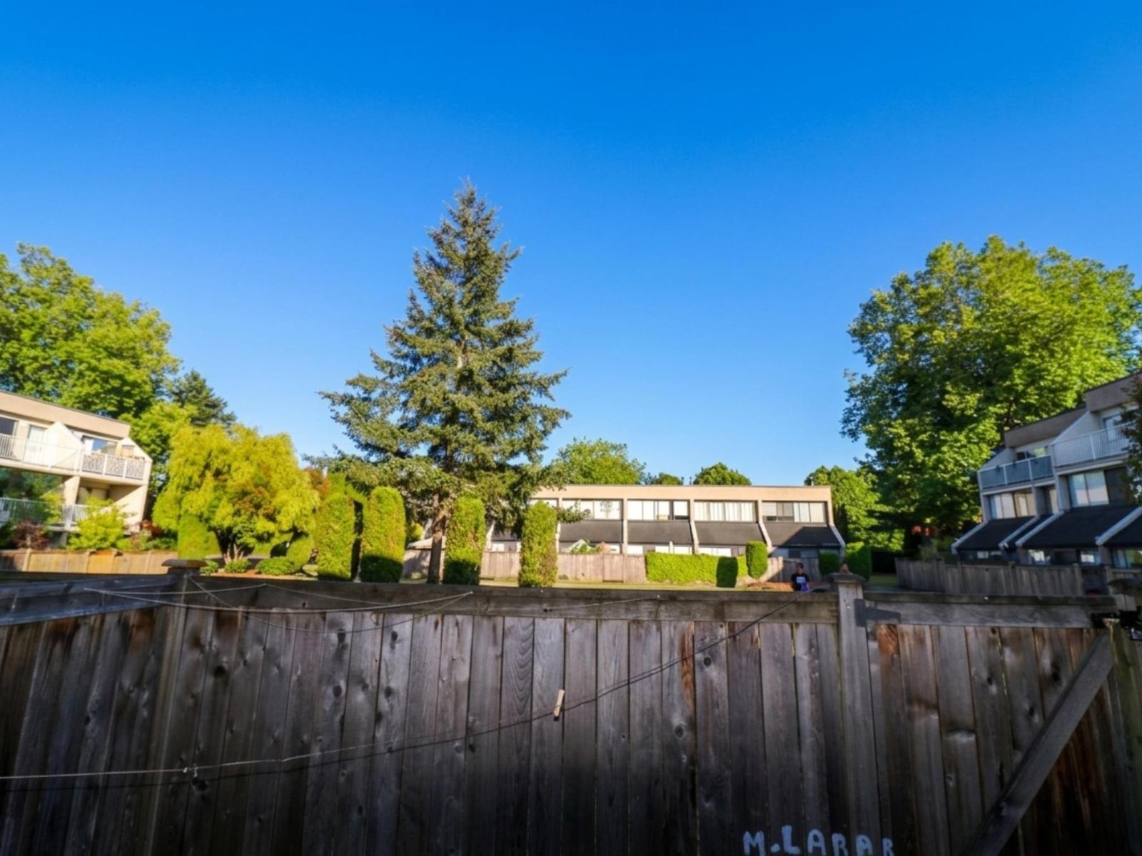 35 17706 60 Avenue Property Photo 10
