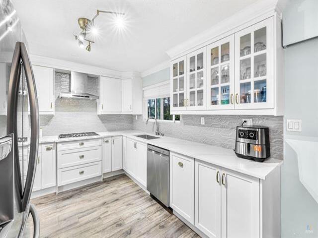 11573 73a Avenue Property Photo 3