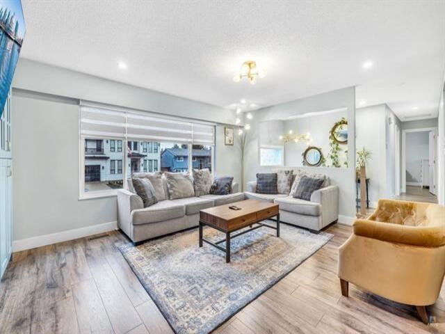 11573 73a Avenue Property Photo 5
