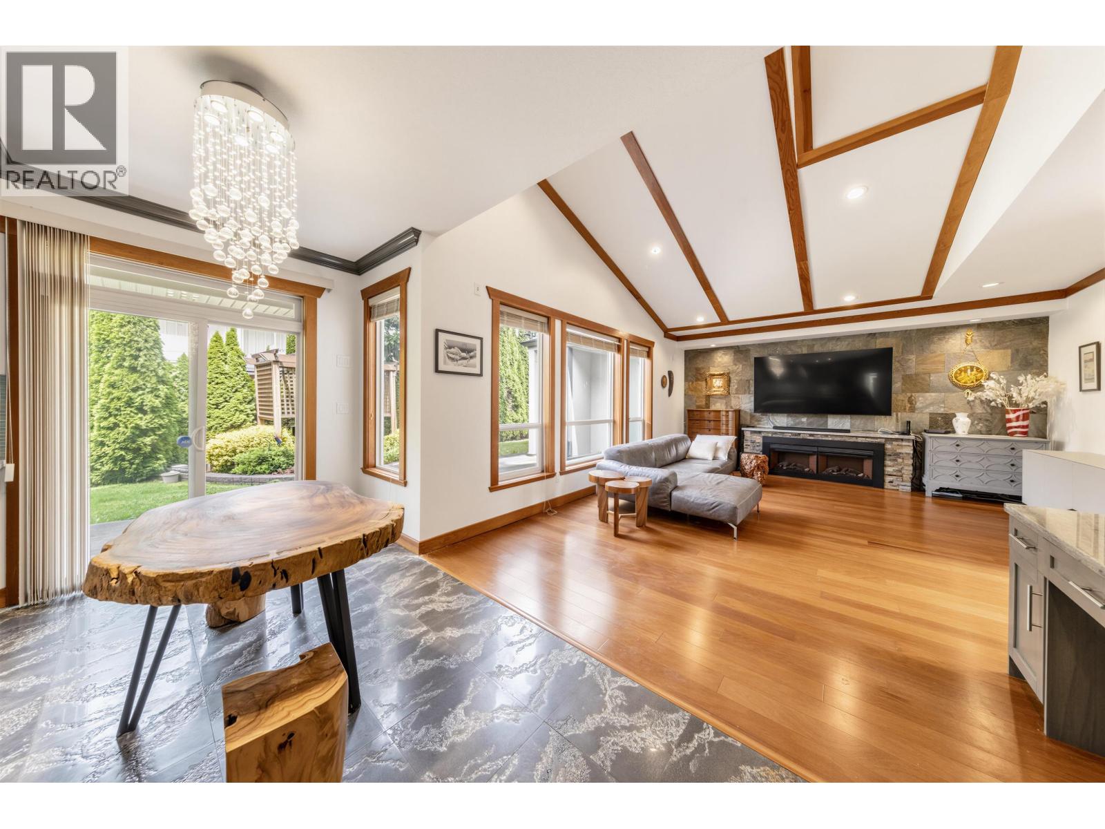4451 Granville Avenue Property Photo 16