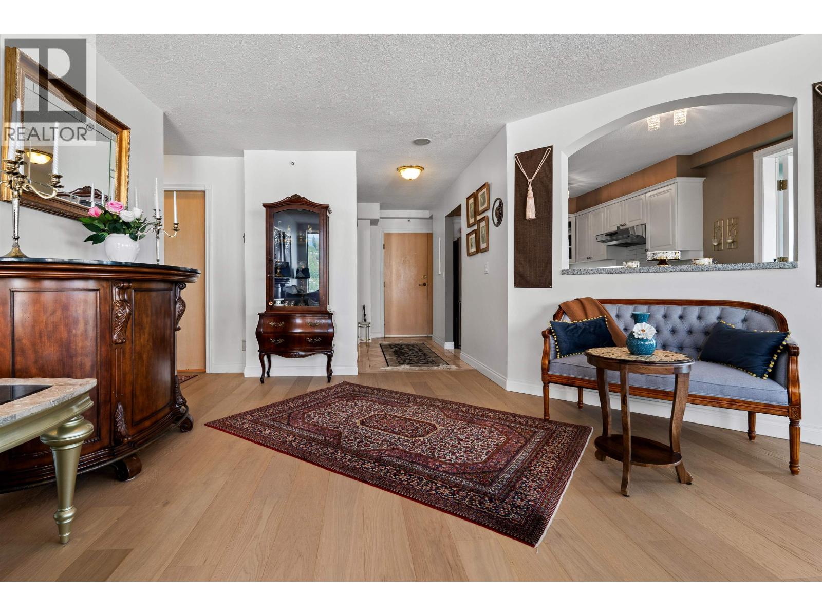 12d 328 Taylor Way Property Photo 11
