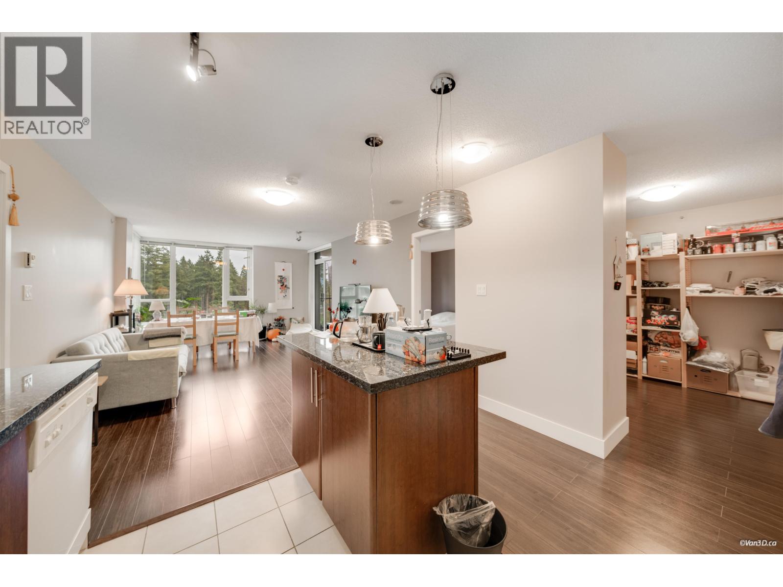 1102 1178 Heffley Crescent Property Photo 10