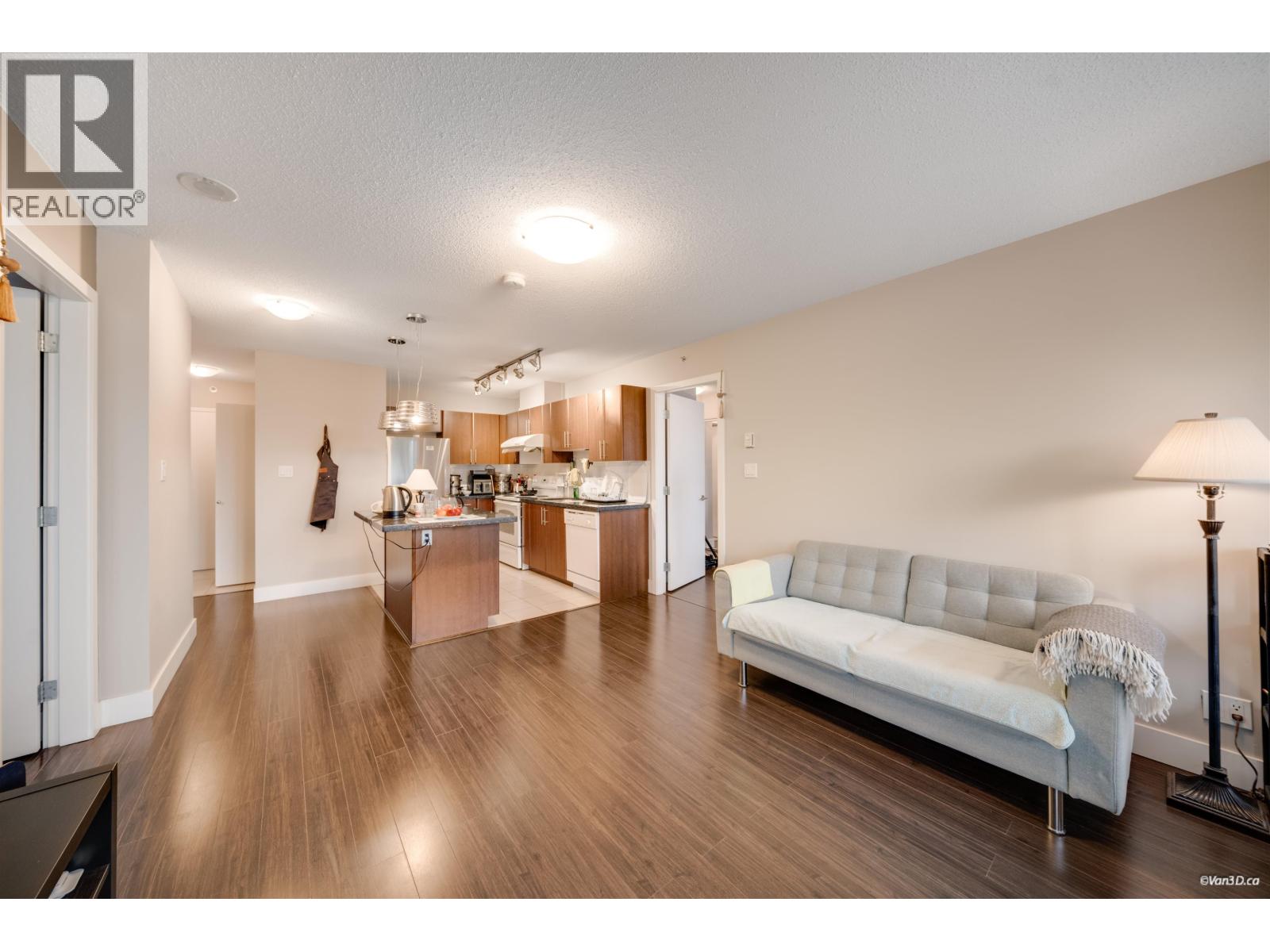 1102 1178 Heffley Crescent Property Photo 14