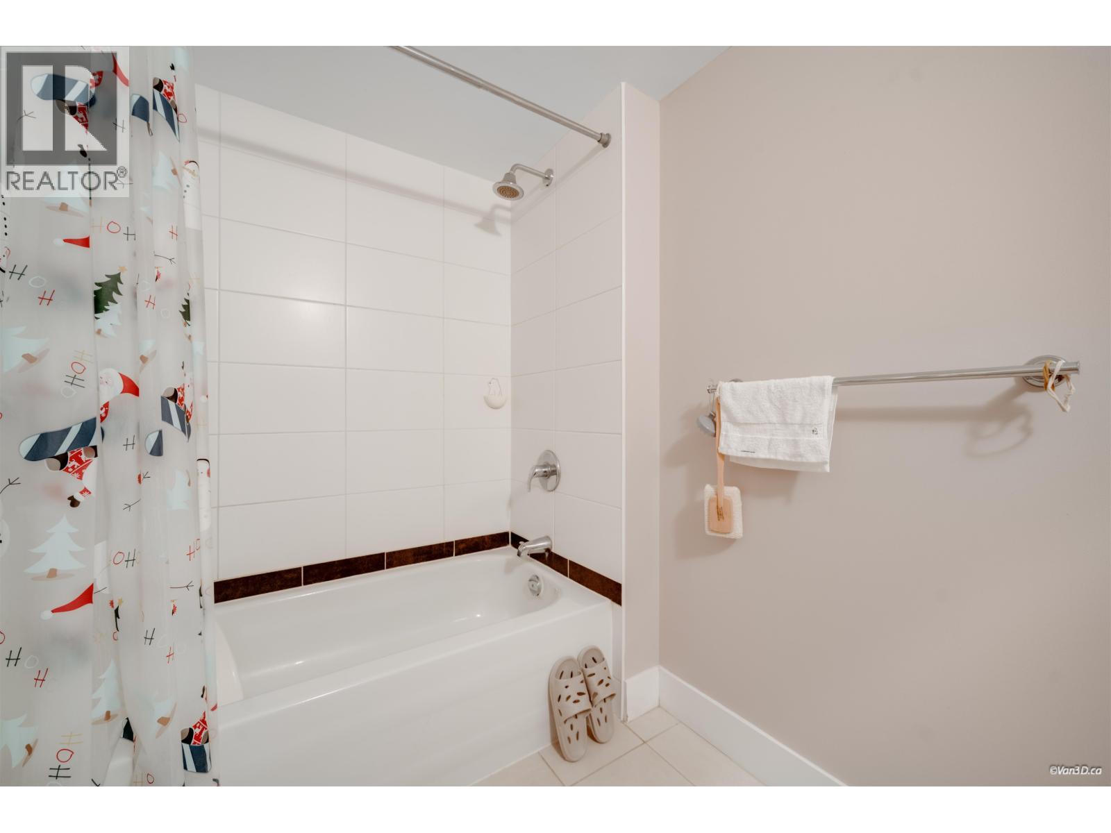 1102 1178 Heffley Crescent Property Photo 21