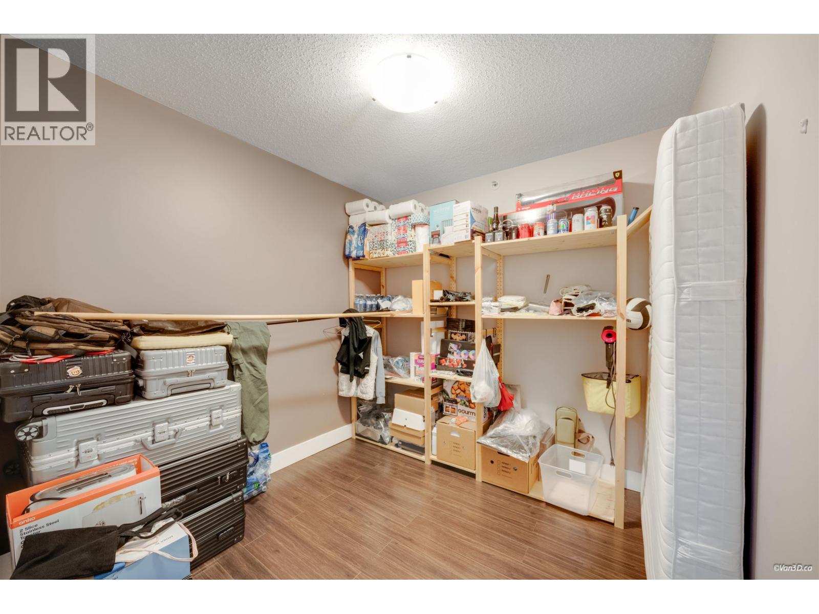 1102 1178 Heffley Crescent Property Photo 24
