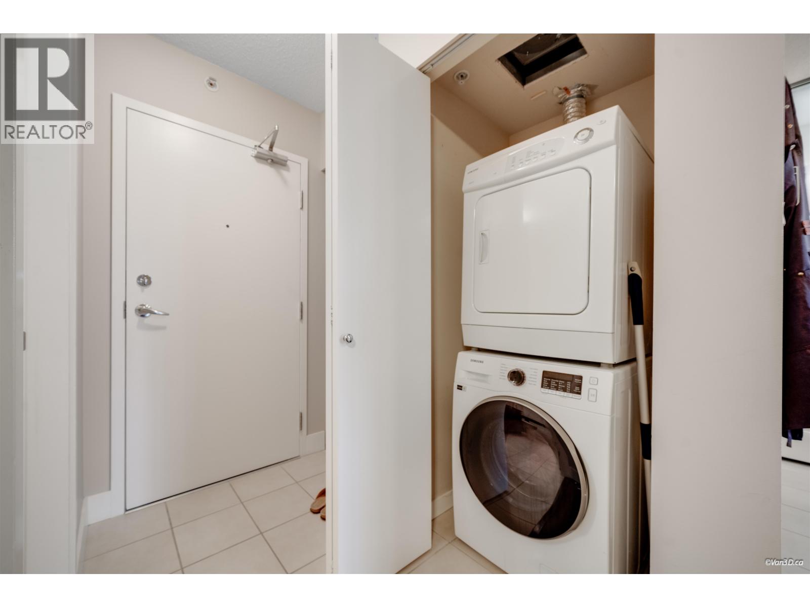 1102 1178 Heffley Crescent Property Photo 25