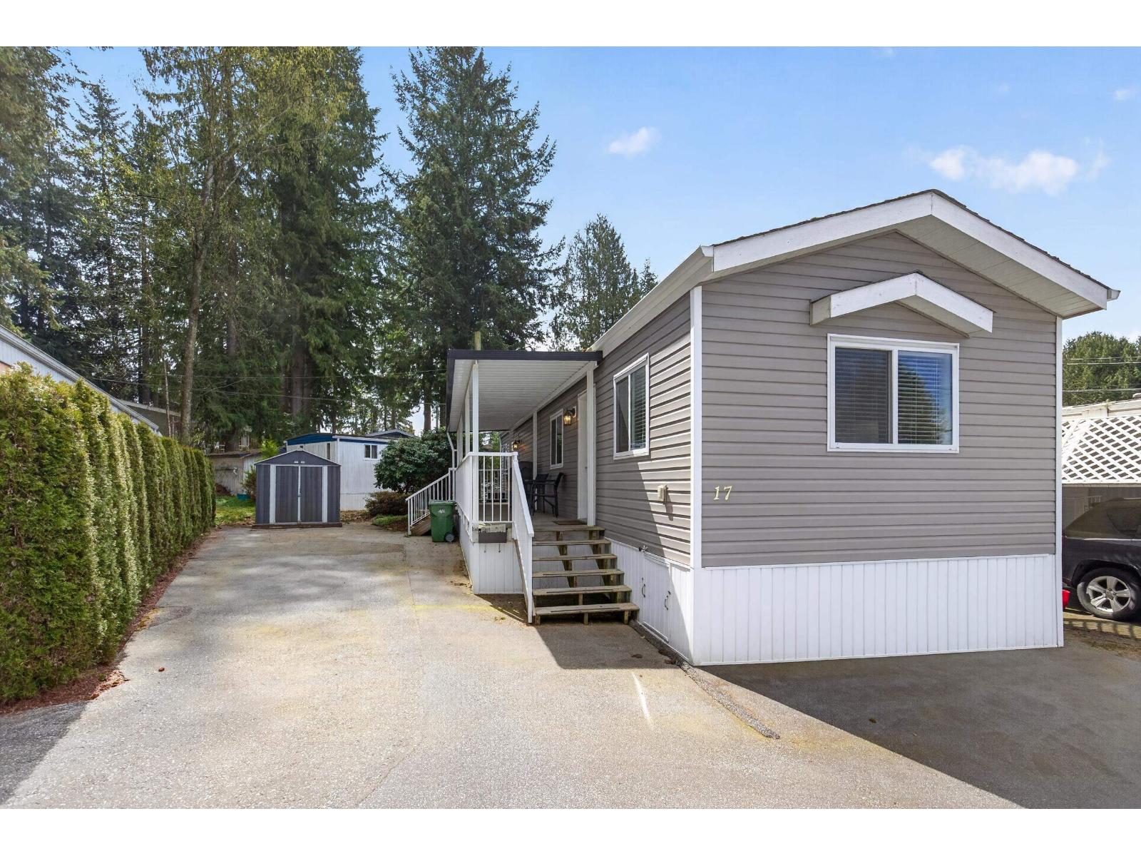 17 24330 Fraser Highway Property Photo 3