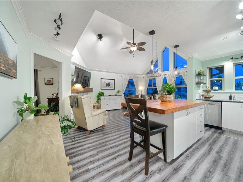 408 20237 54 Avenue Property Photo 1