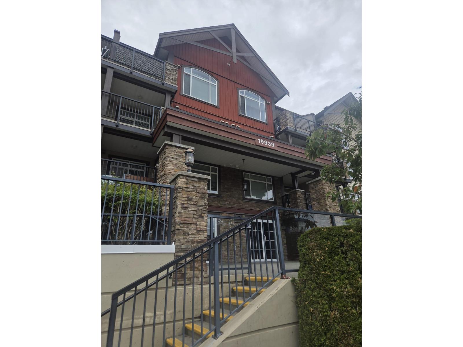 409 19939 55A AVENUE Property Photo 1
