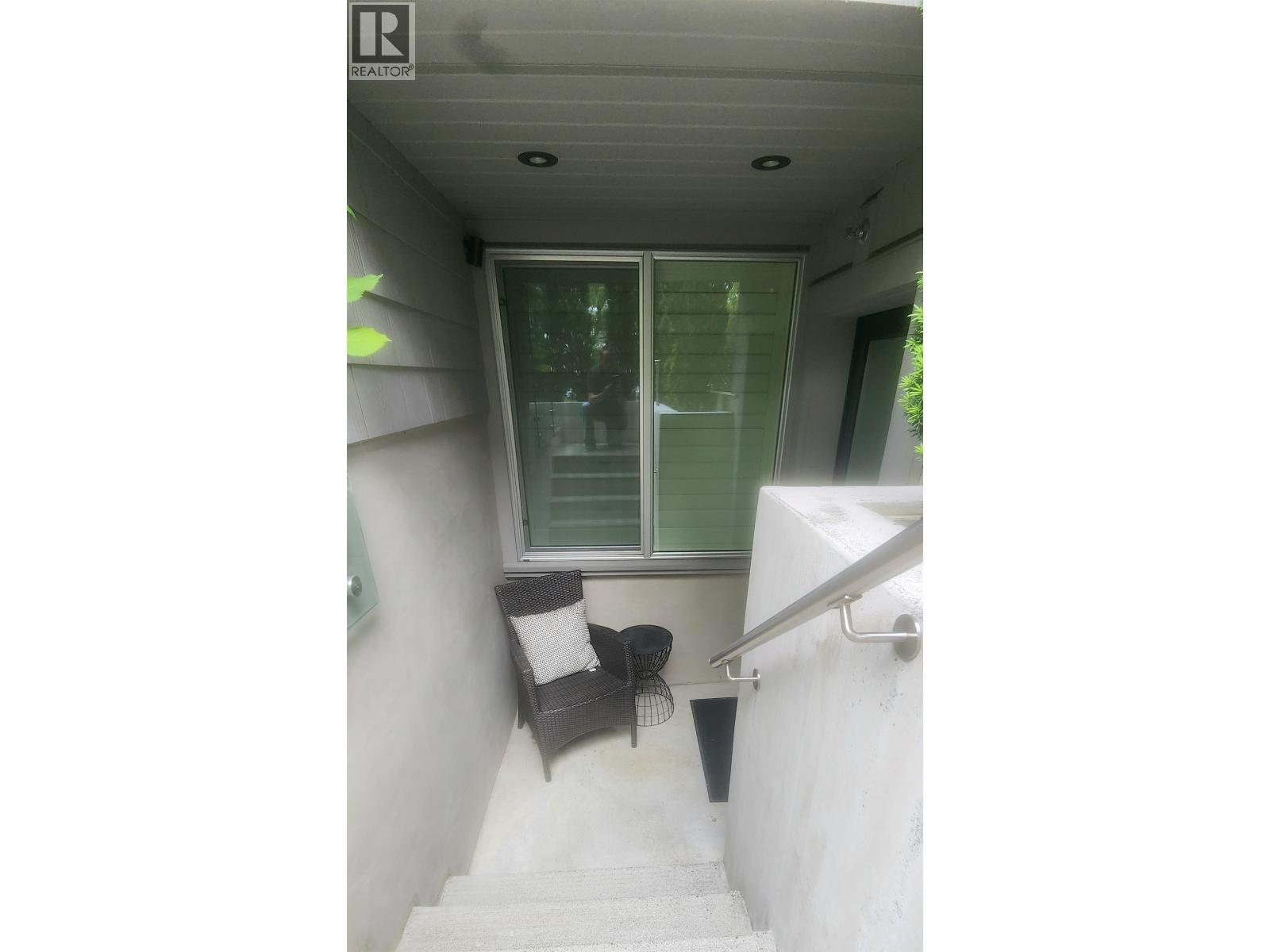 163 W 20th Street Property Photo 12