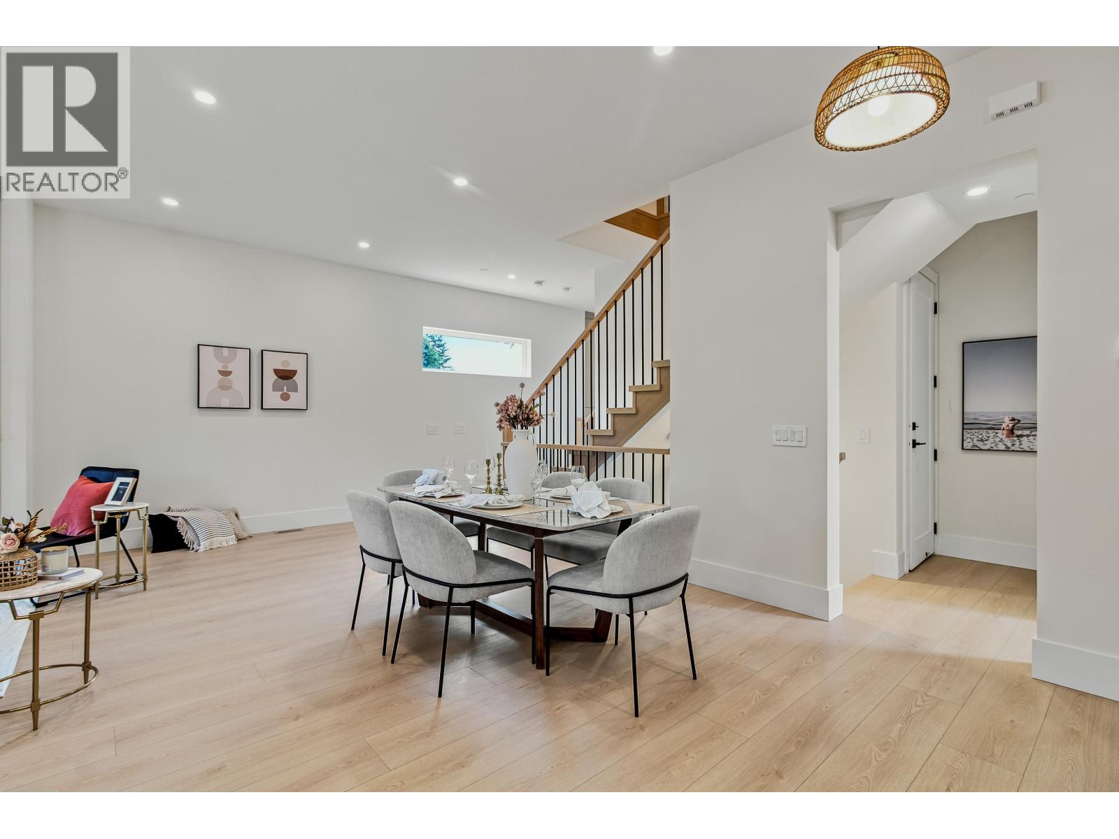13614 230a Street Property Photo 10