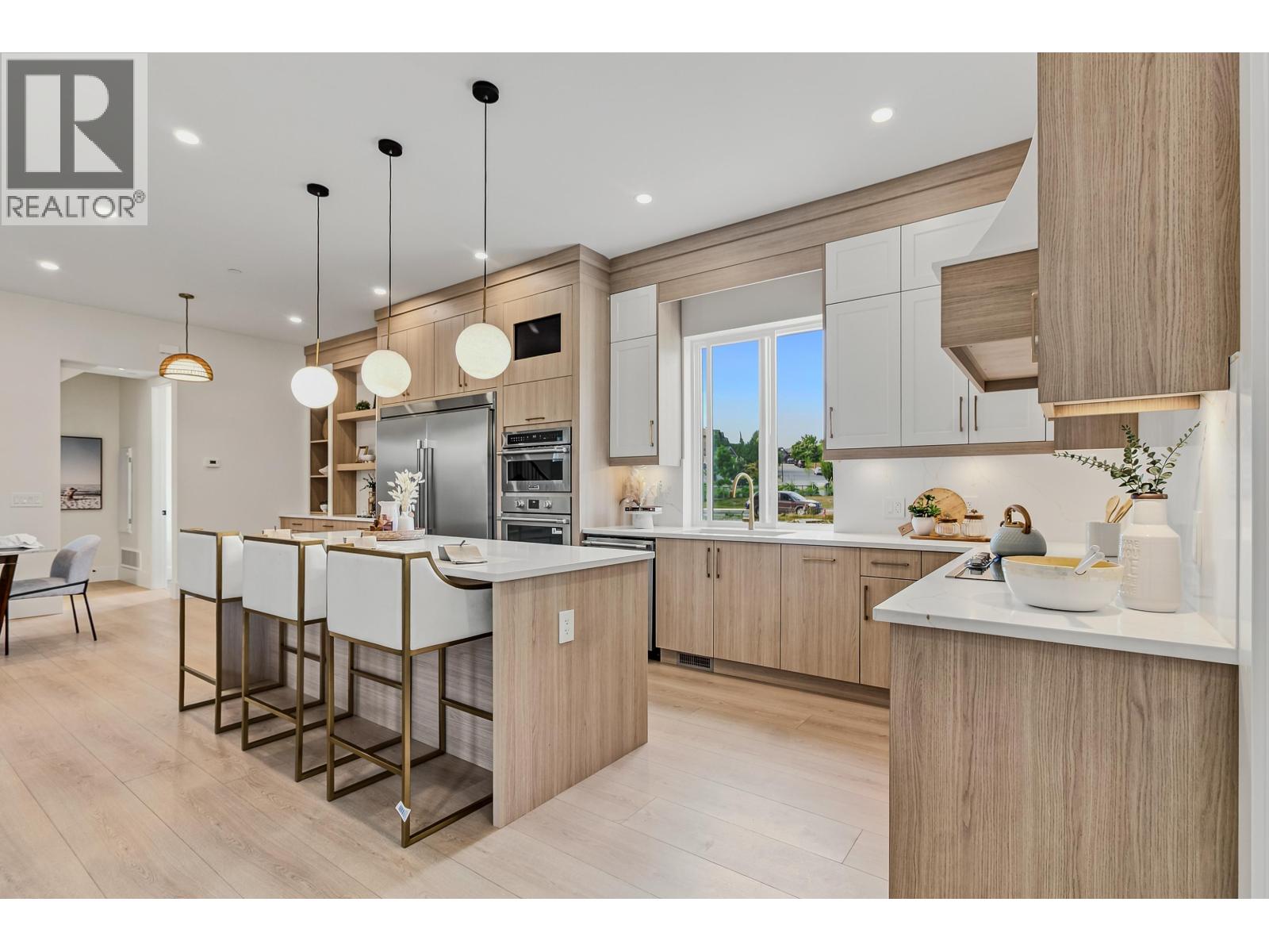 13614 230a Street Property Photo 12