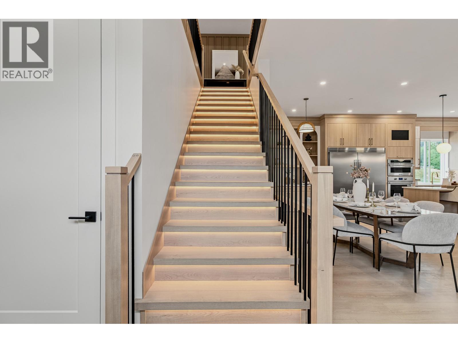 13614 230a Street Property Photo 16
