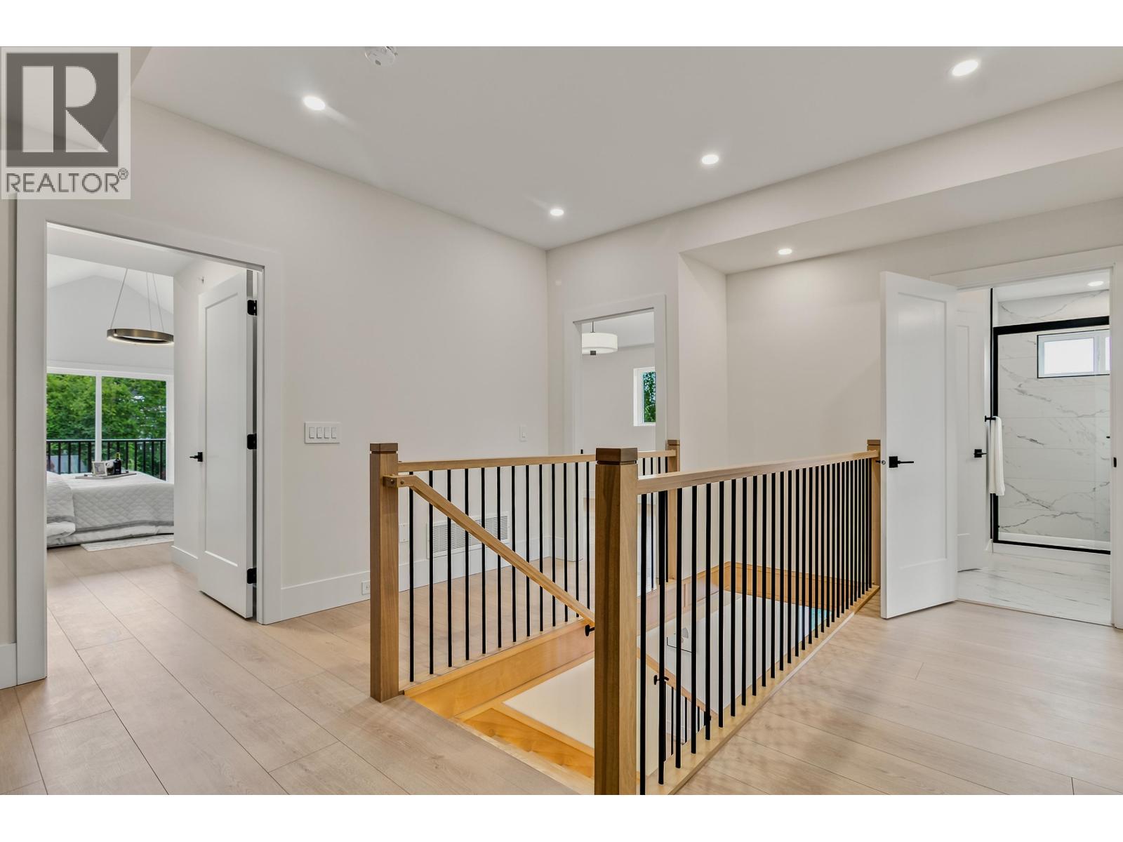 13614 230a Street Property Photo 17