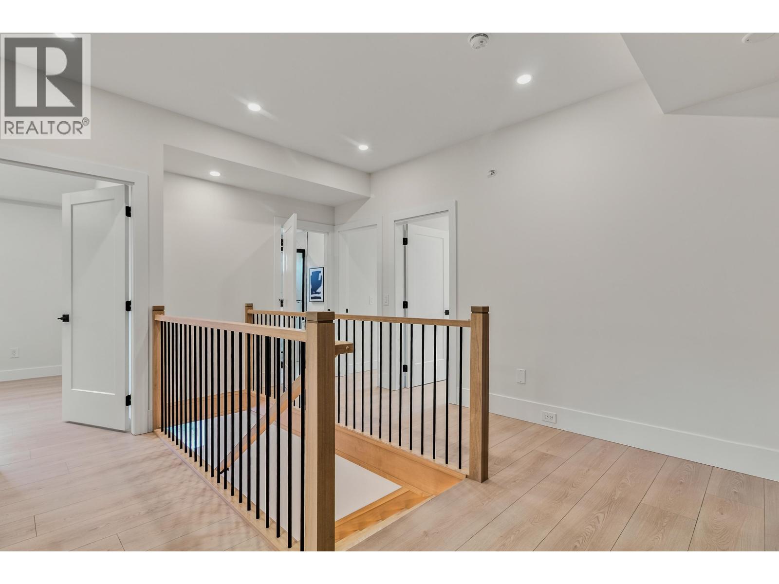 13614 230a Street Property Photo 18