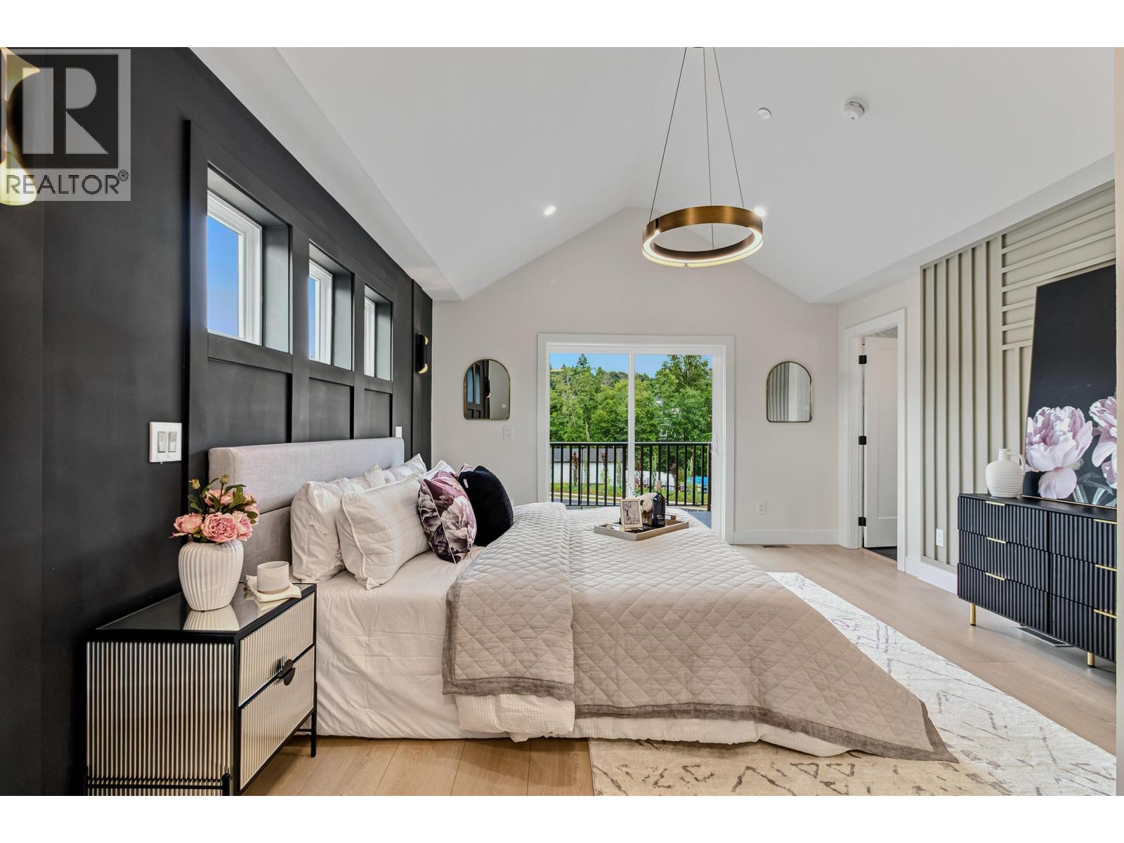 13614 230a Street Property Photo 20