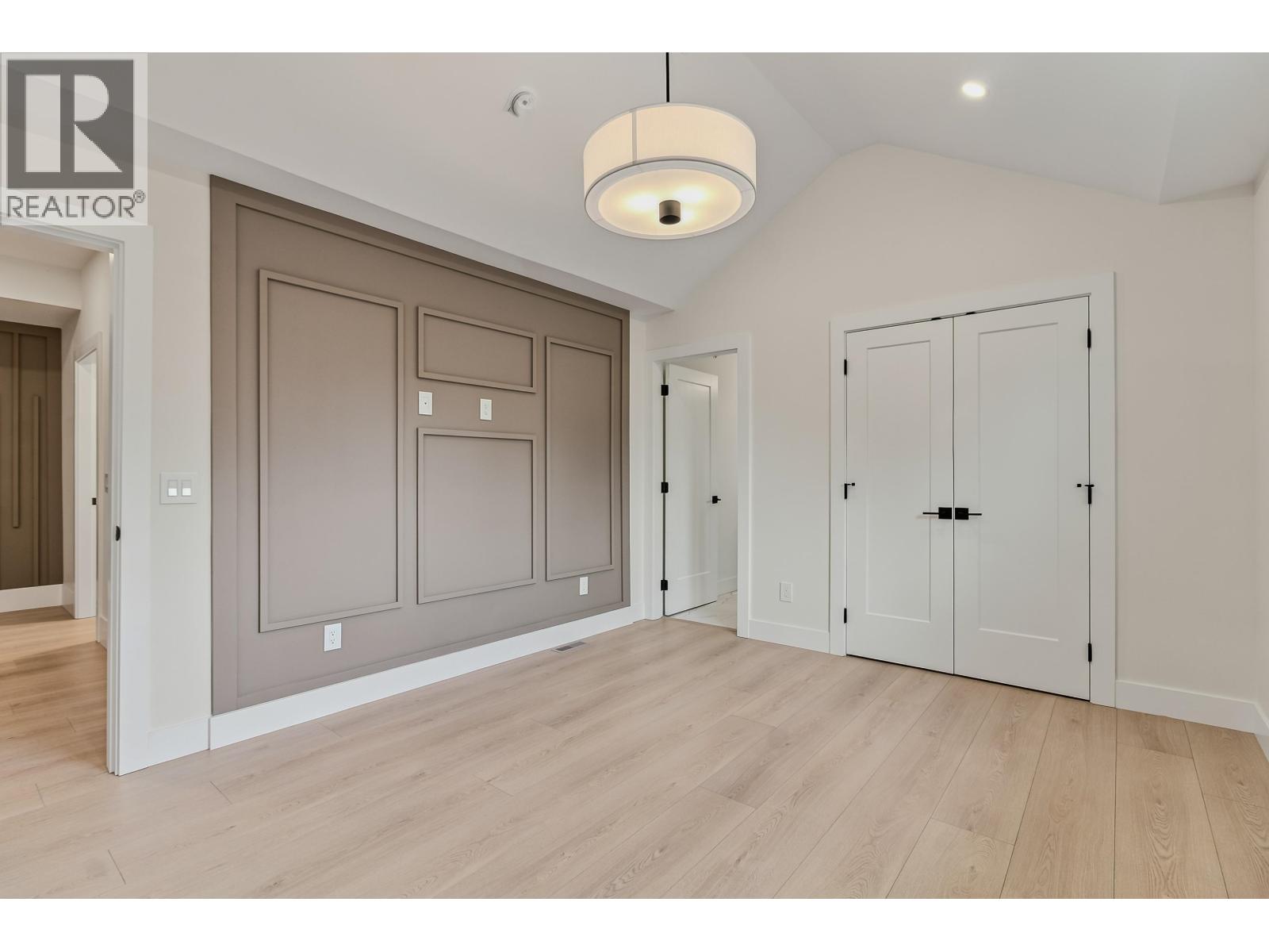 13614 230a Street Property Photo 27