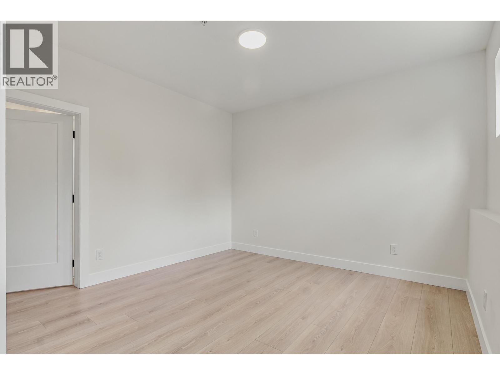 13614 230a Street Property Photo 35