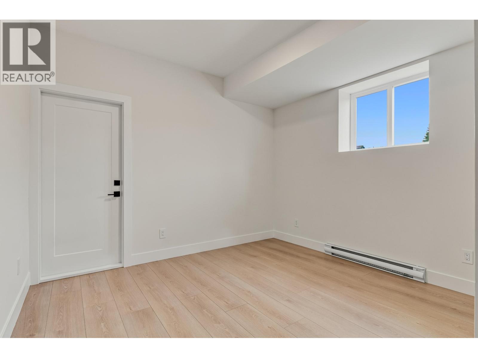 13614 230a Street Property Photo 38