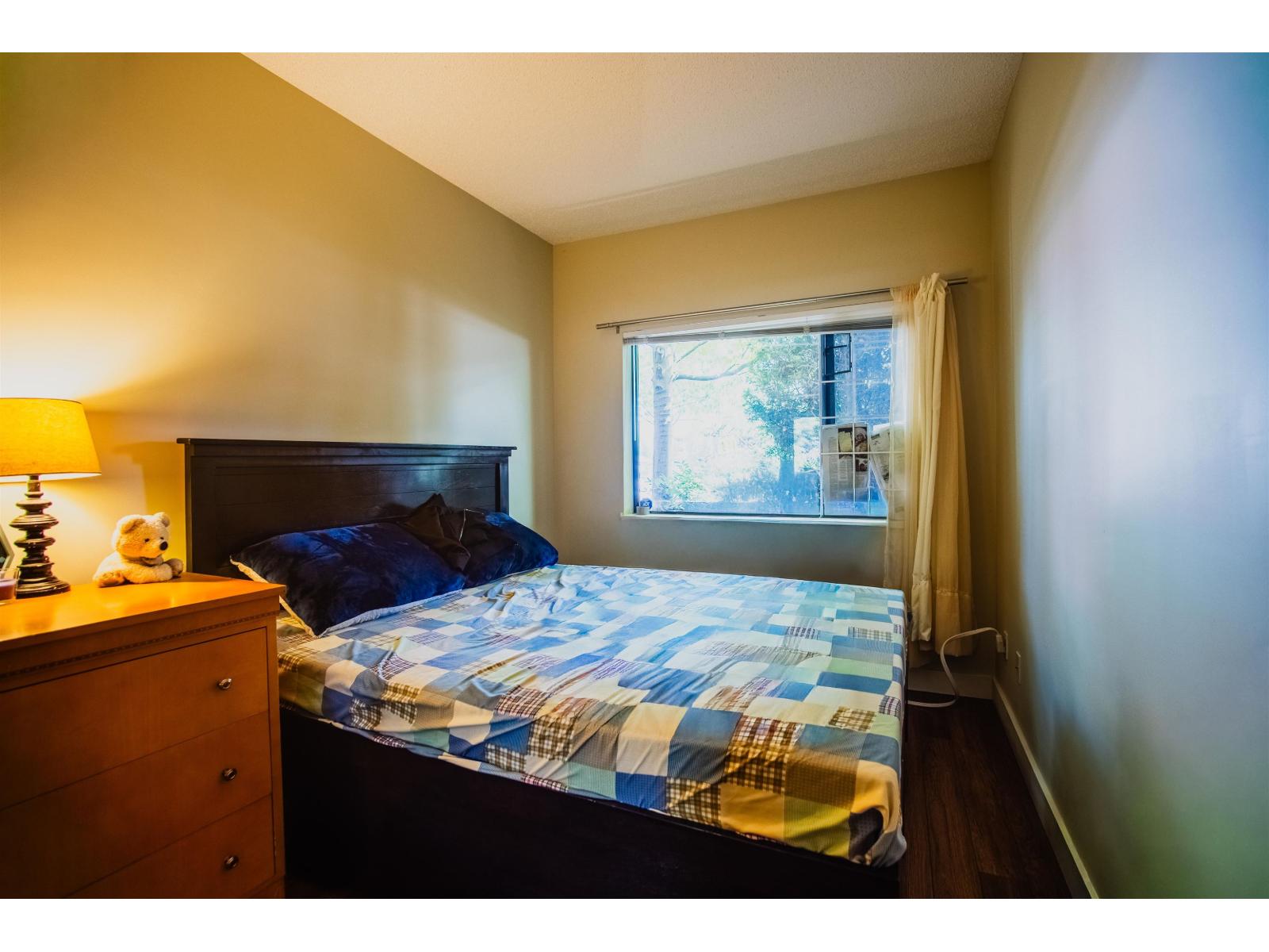 124 10838 City Parkway Property Photo 9