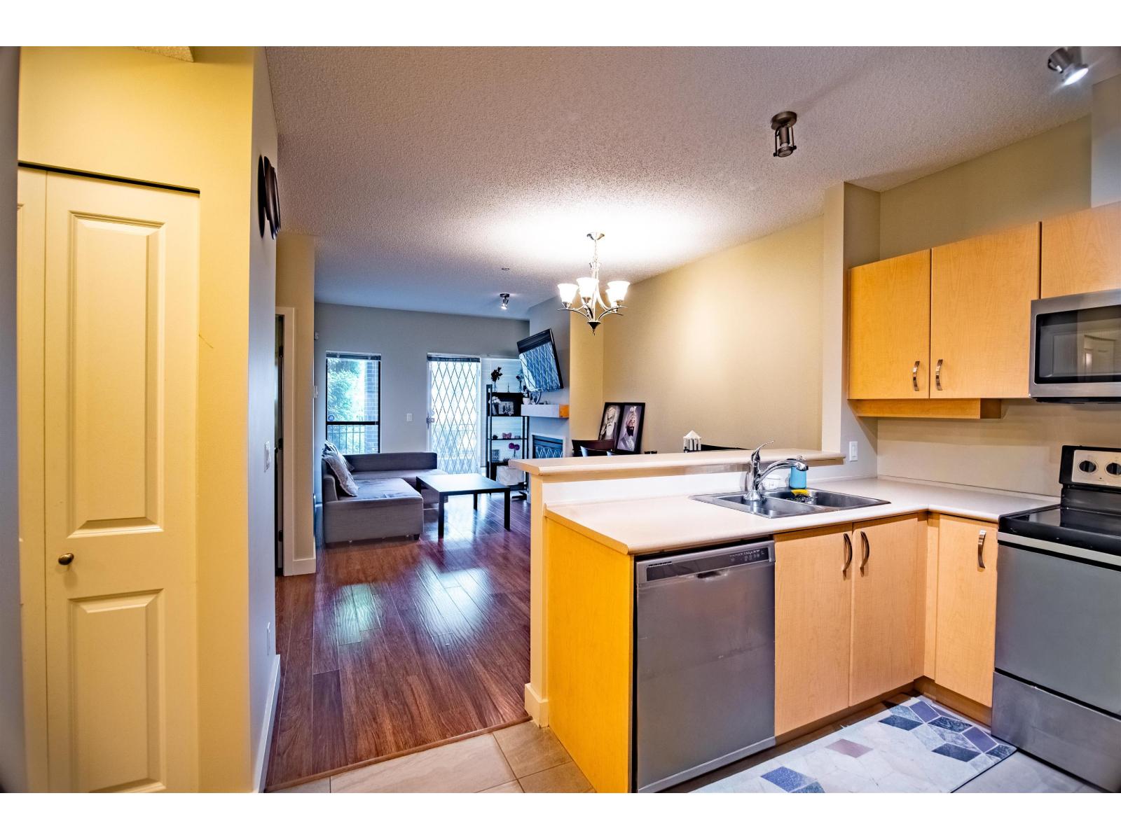 124 10838 City Parkway Property Photo 22
