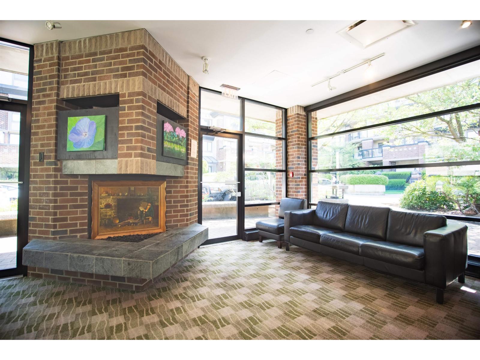 124 10838 City Parkway Property Photo 24
