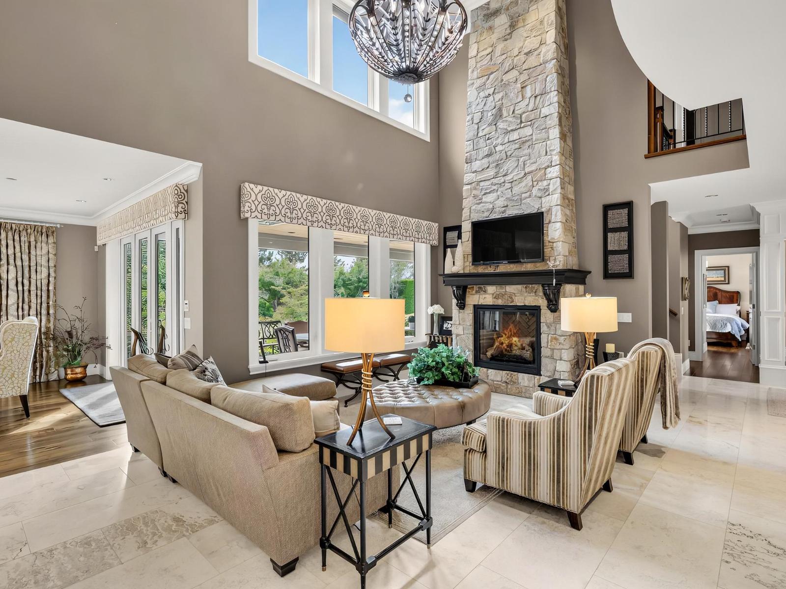 20152 2 Avenue Property Photo 9