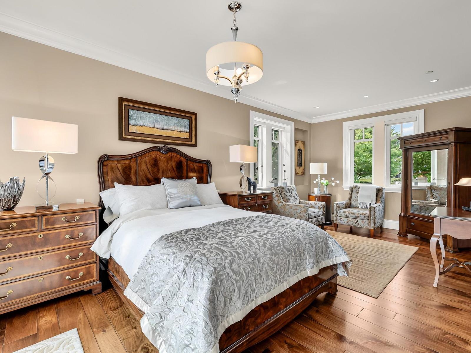 20152 2 Avenue Property Photo 18