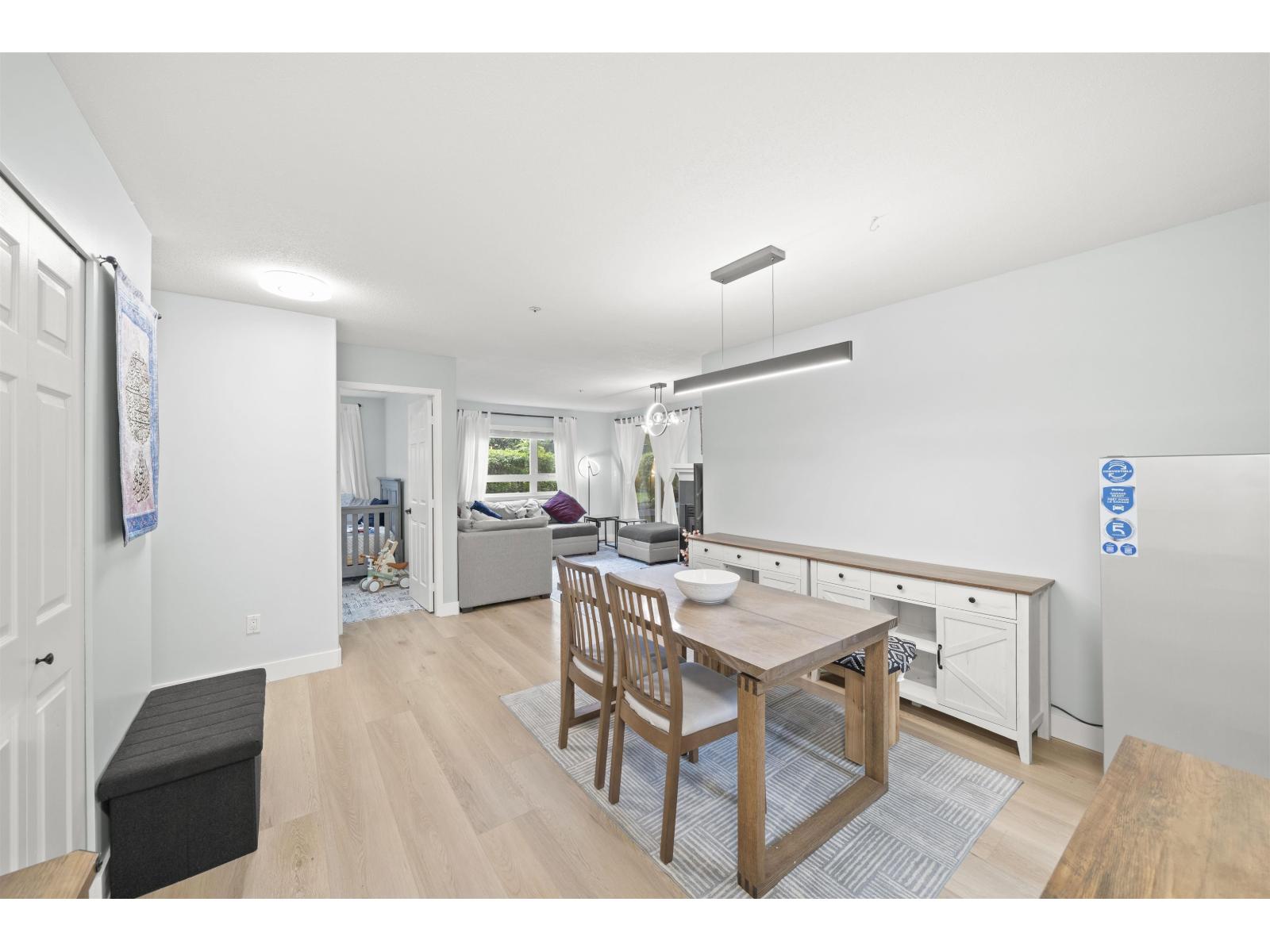 103 20189 54 Avenue Property Photo 8