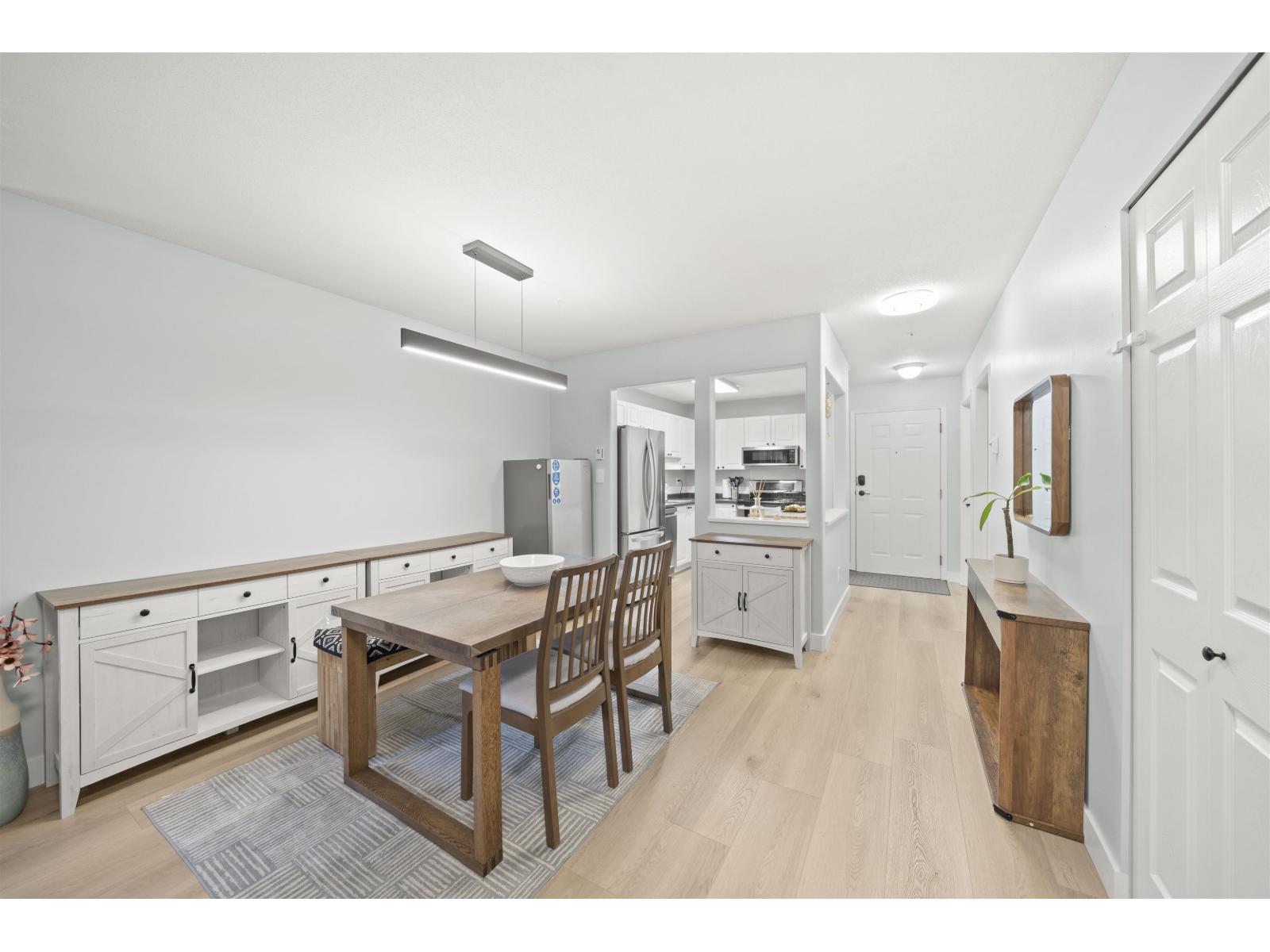 103 20189 54 Avenue Property Photo 15
