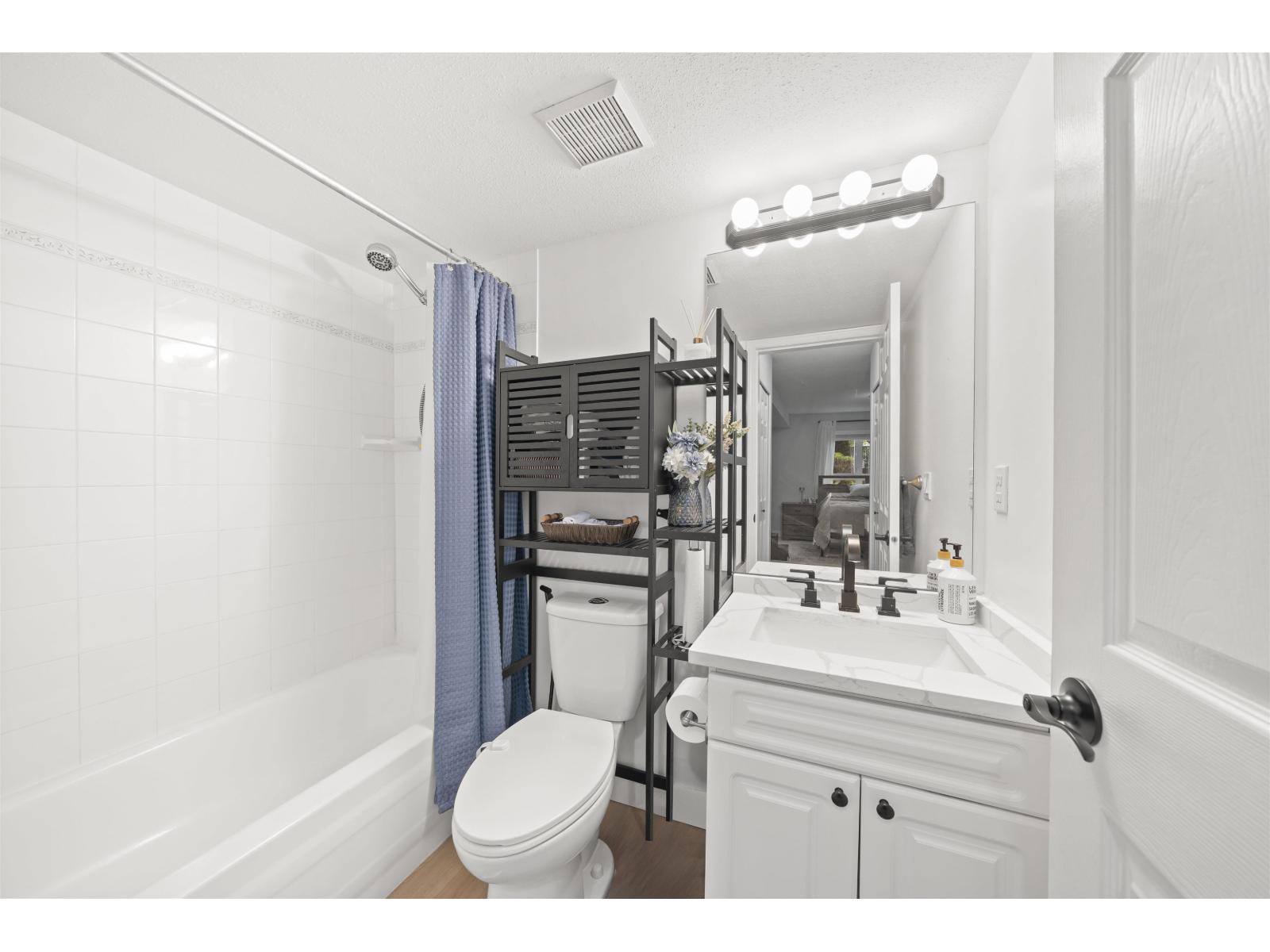 103 20189 54 Avenue Property Photo 23