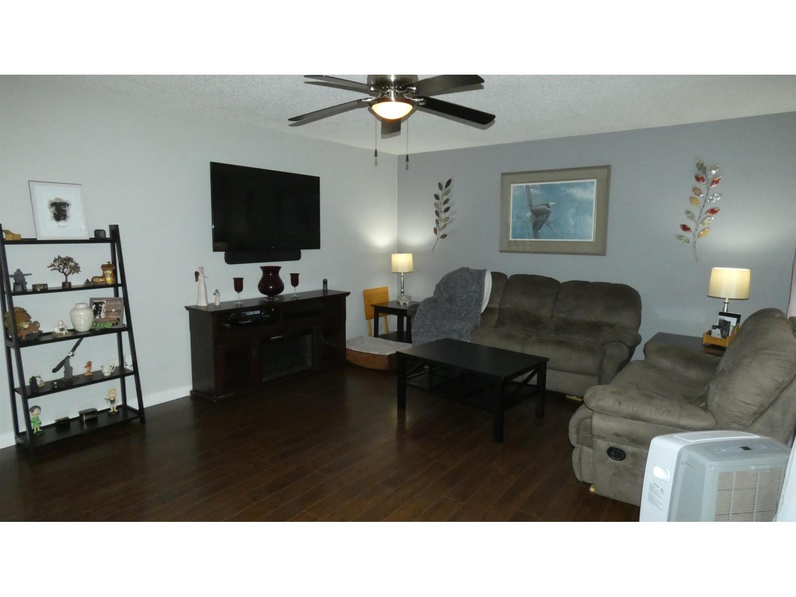15225 Flamingo Place Property Photo 3