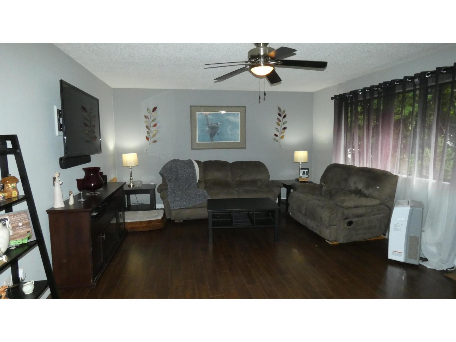 15225 Flamingo Place Property Photo 4