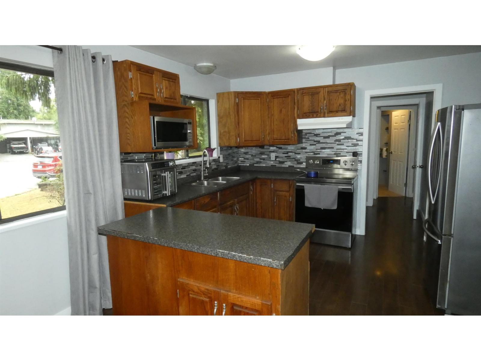 15225 Flamingo Place Property Photo 5