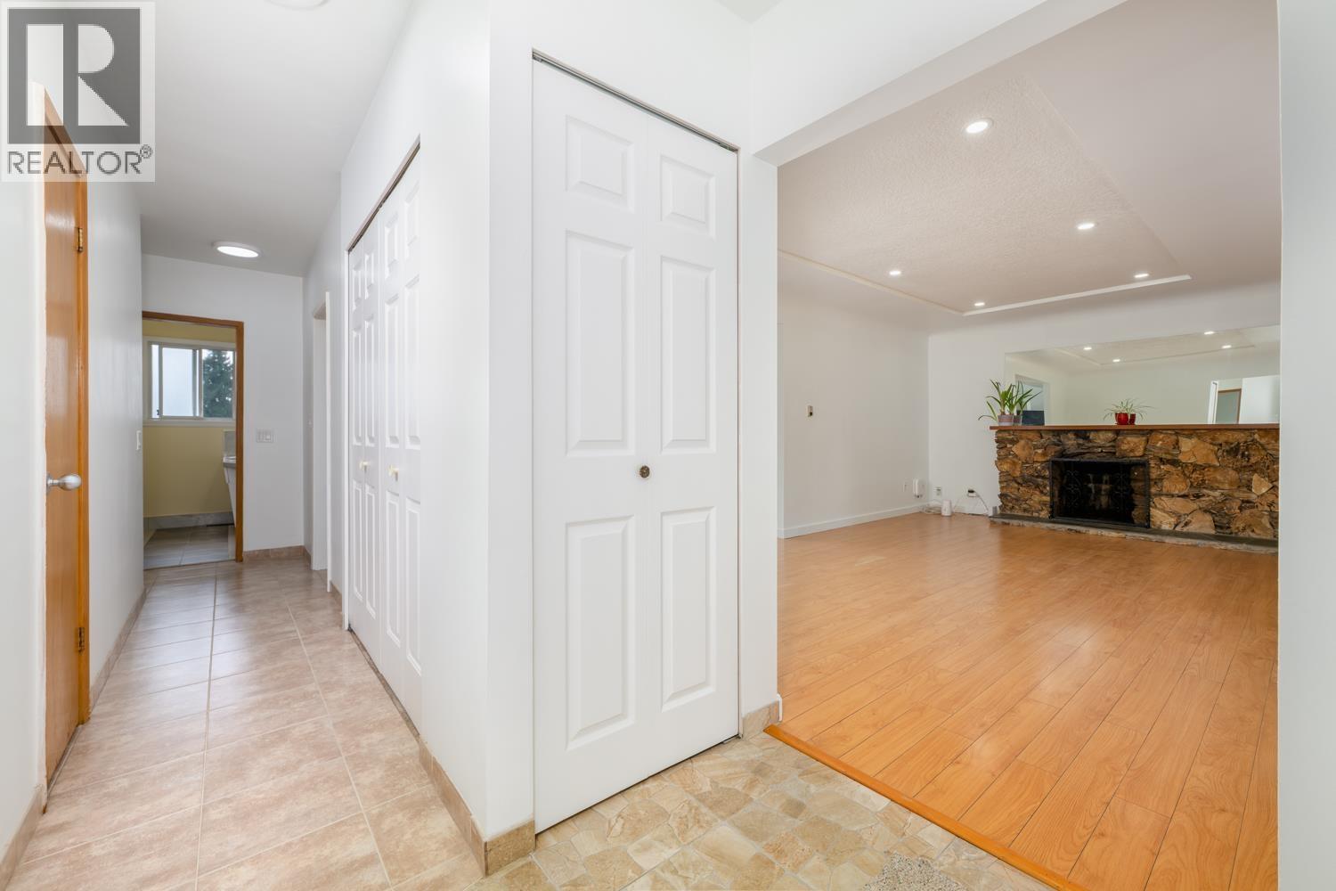 5655 Lancaster Street Property Photo 5
