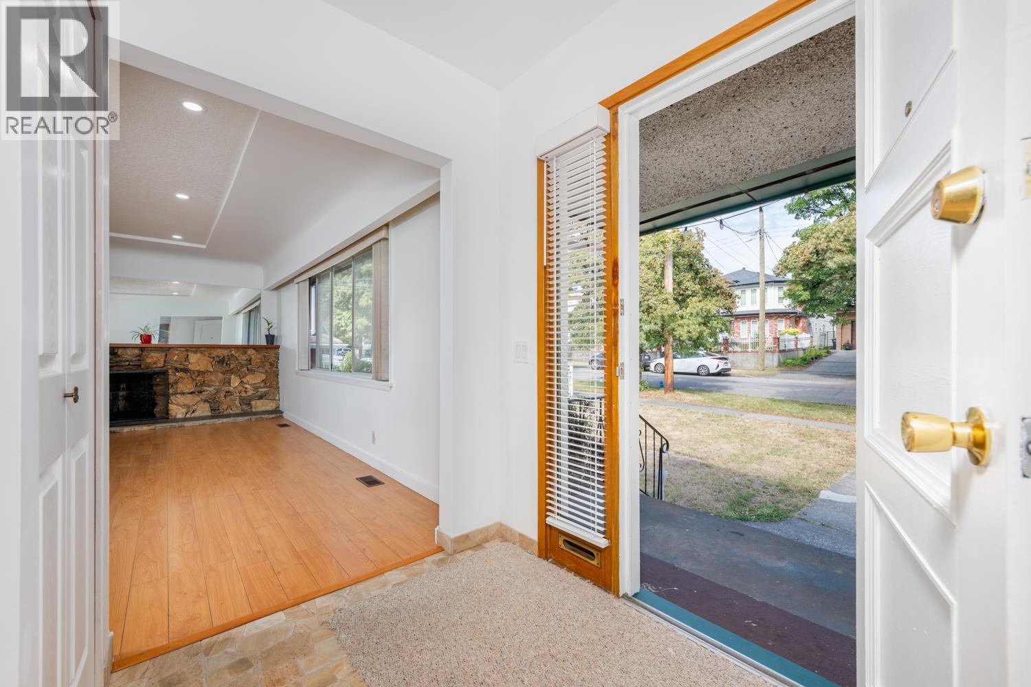 5655 Lancaster Street Property Photo 6