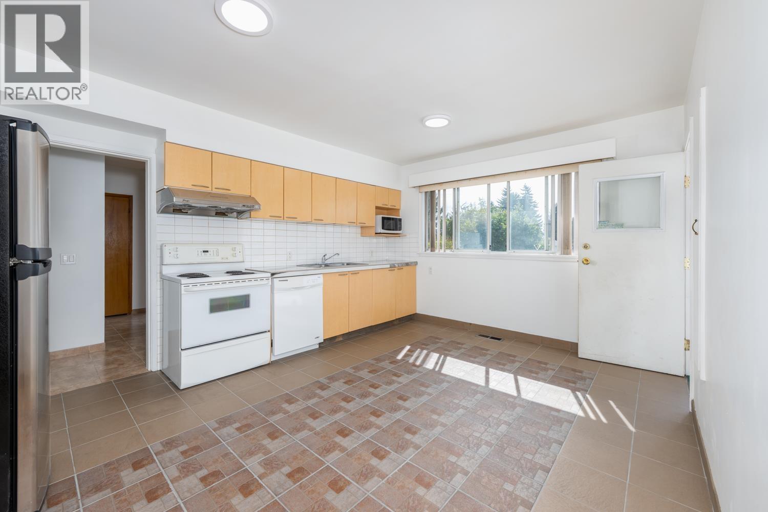 5655 Lancaster Street Property Photo 12