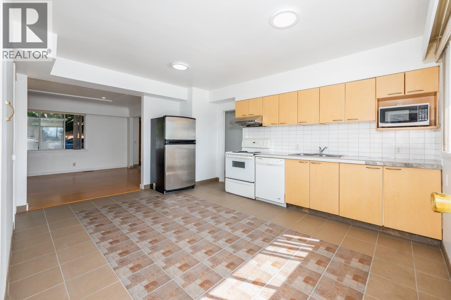 5655 Lancaster Street Property Photo 15